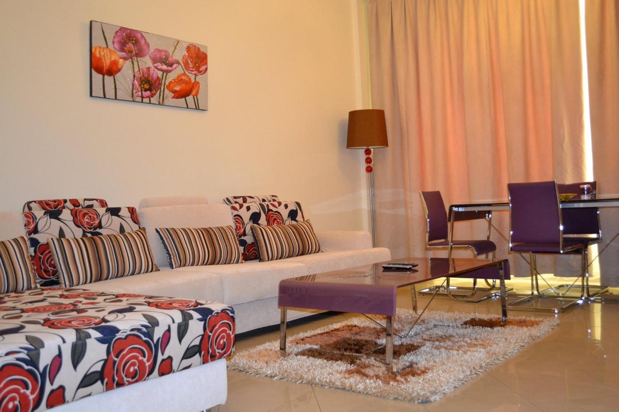 Abu Dhabi Plaza Hotel Apartments Eksteriør billede