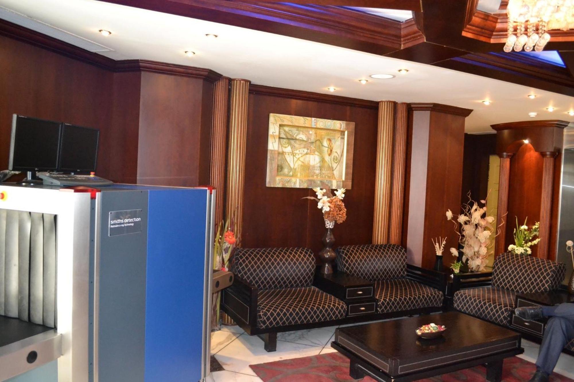 Abu Dhabi Plaza Hotel Apartments Eksteriør billede