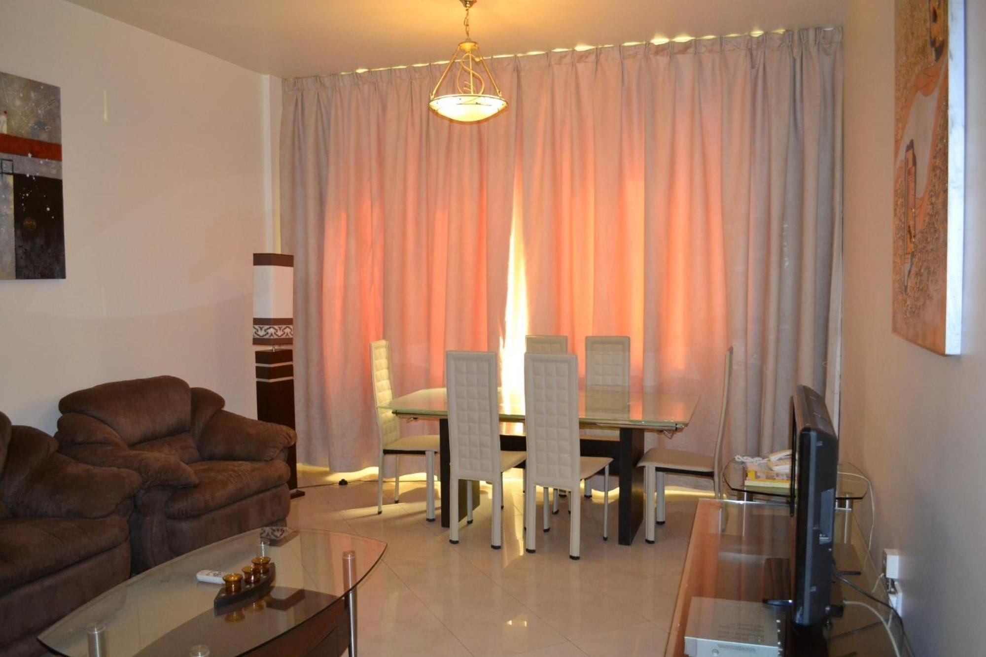 Abu Dhabi Plaza Hotel Apartments Eksteriør billede