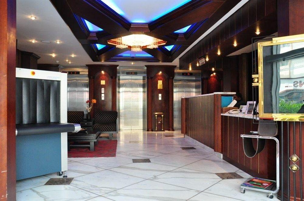 Abu Dhabi Plaza Hotel Apartments Eksteriør billede